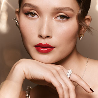 BB FY24 Evergreen November HolidayBestsellers Hero Mobile APAC SLICE2