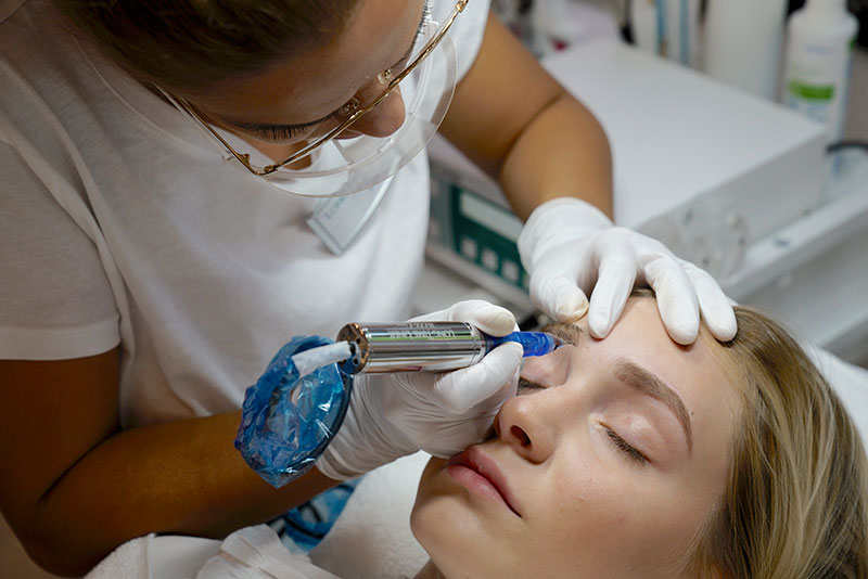 EyebrowPigmentation