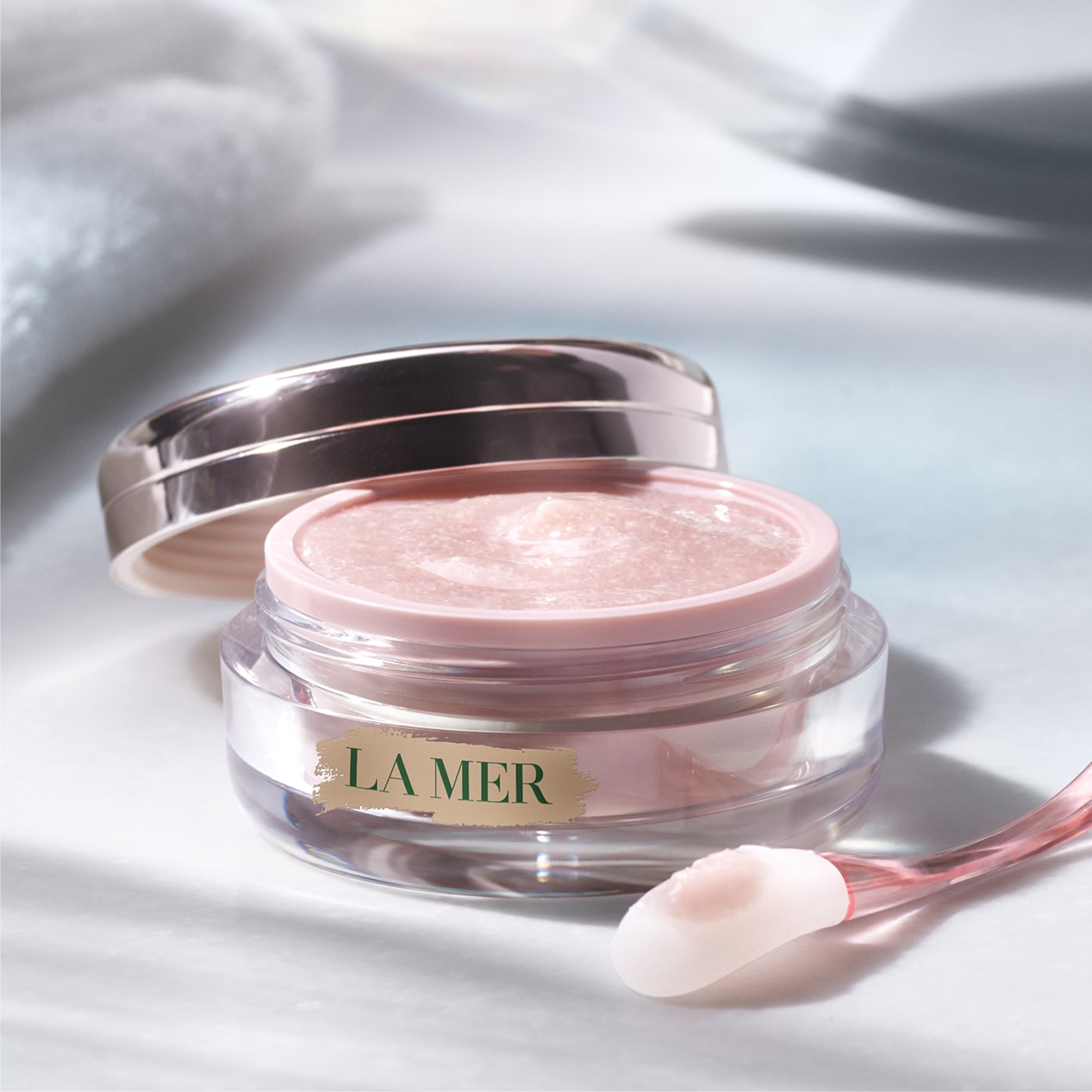 La Mer Lip Polish min