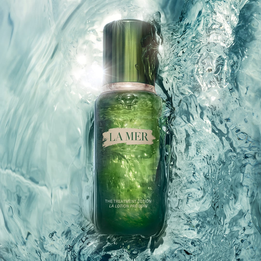 La Mer Treatment Lotion min