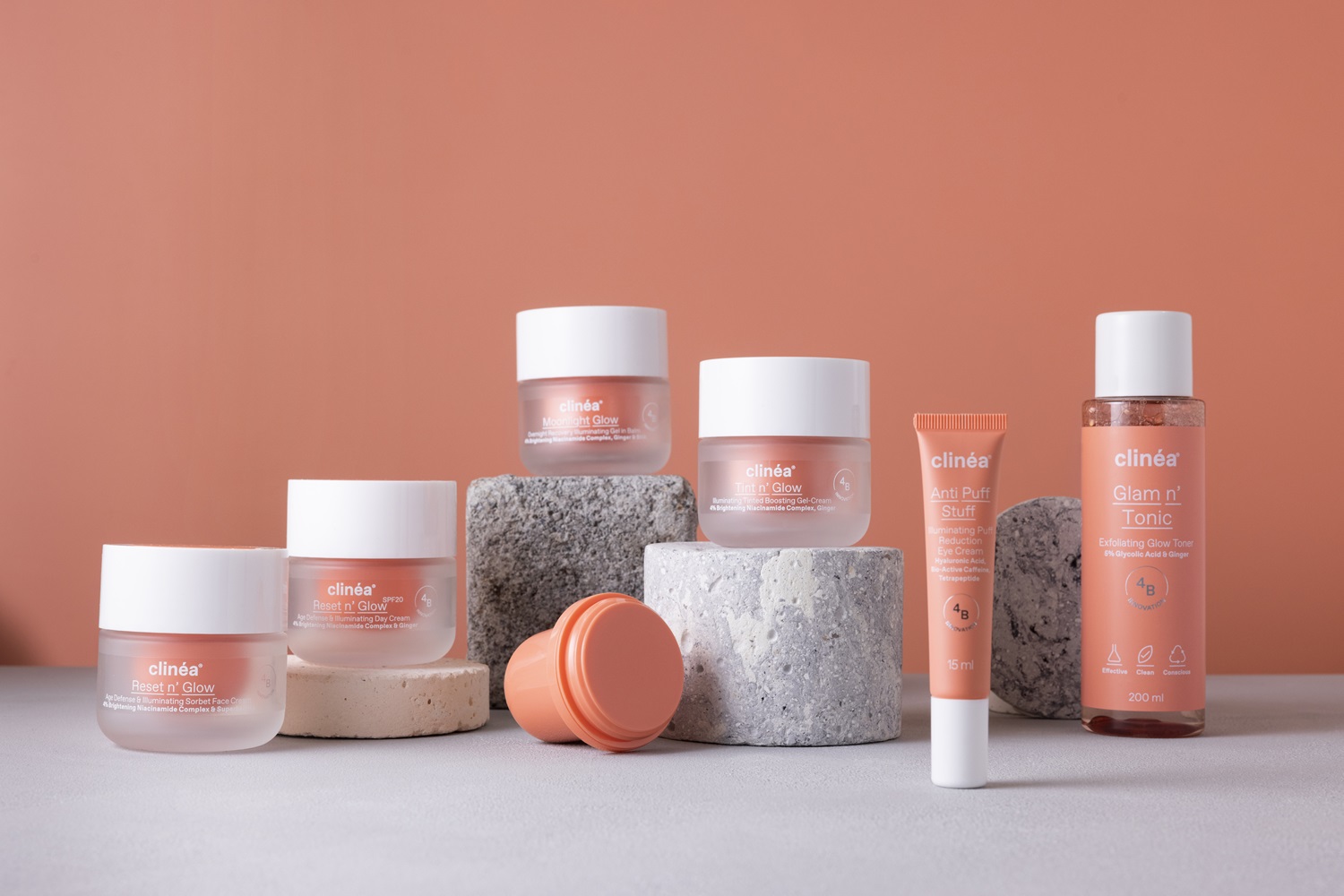 clinea Anti aging Glow Still Life 1