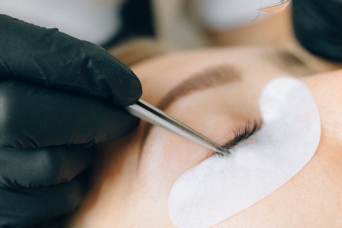 Lash lift: Η επανάσταση στις βλεφαρίδες