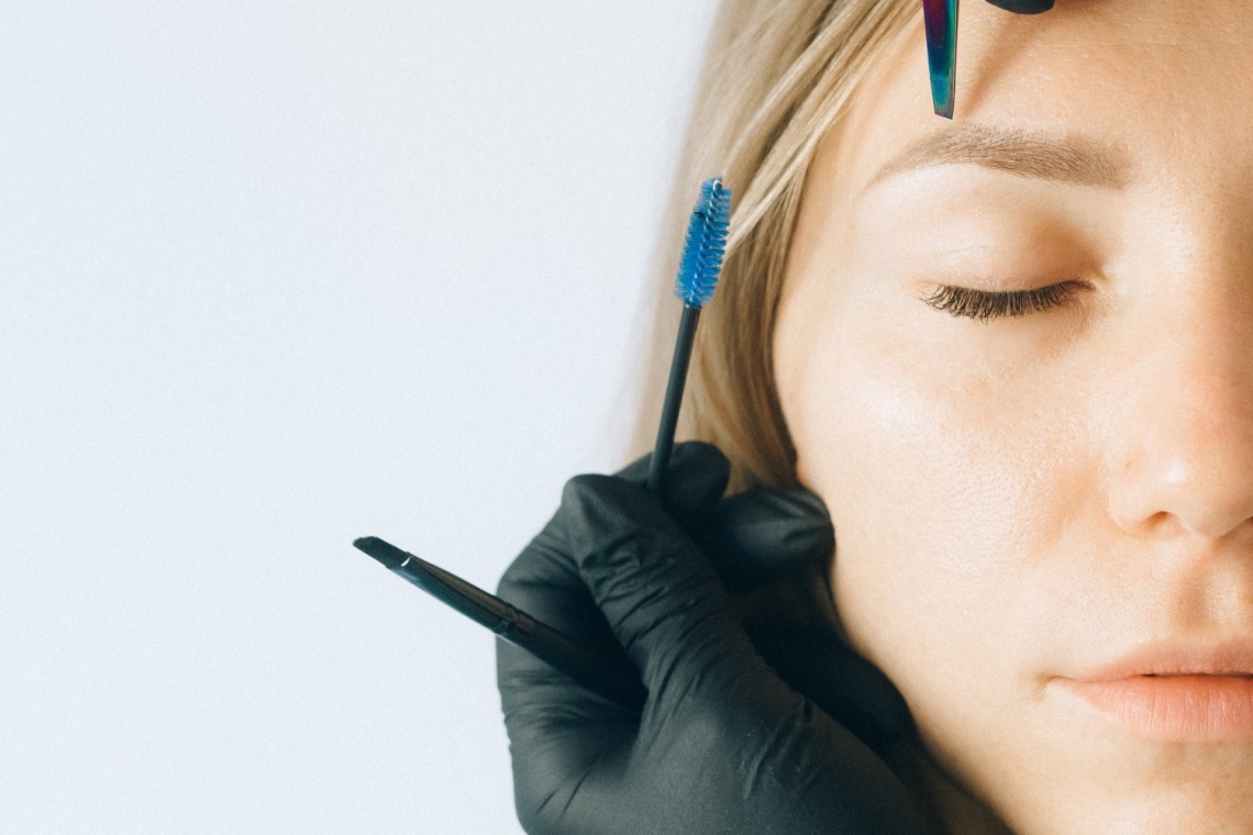 Eyebrow Mapping: πώς να δημιουργήσετε το καλύτερο περίγραμμα