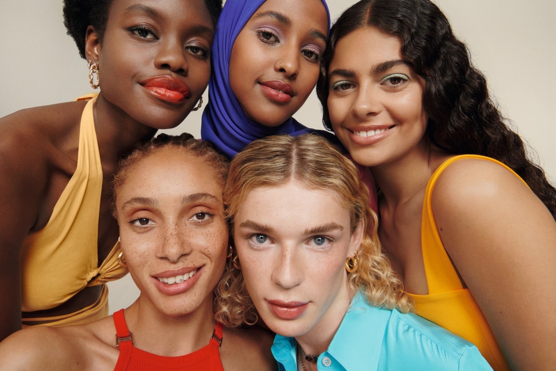 Η Rimmel παρουσιάζει τη νέα vegan και cruelty free σειρά προϊόντων μακιγιάζ Kind &amp; Free