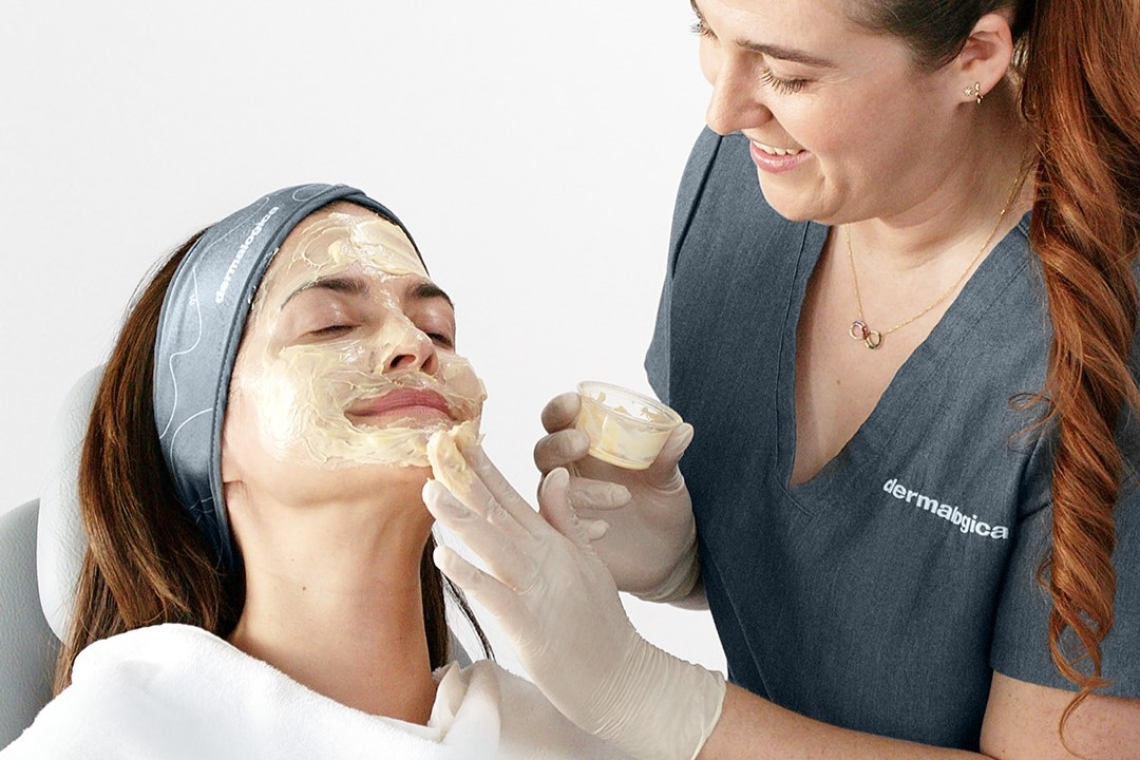 Η Dermalogica παρουσιάζει το ολοκληρωμένο πρόγραμμα Melanopro Peel