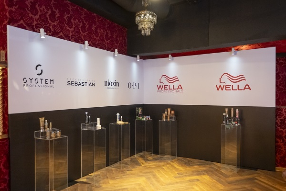 Η Wella Company υποδέχτηκε το 2025 με το &quot;TheGoldenHourEvent&quot;